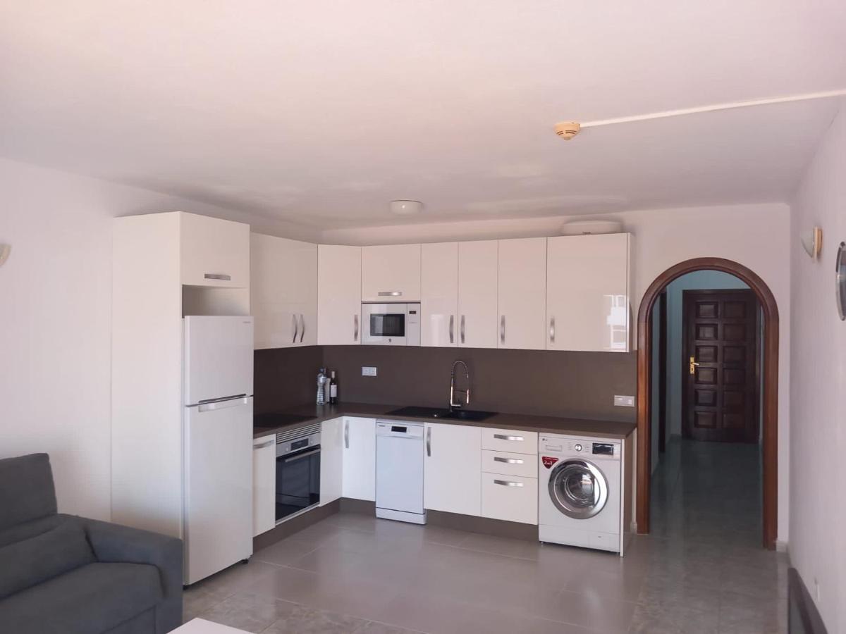 Victoria Court 2- Lovely Apartment 25 Arona  Buitenkant foto