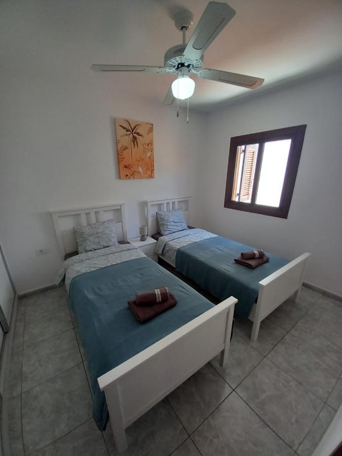 Victoria Court 2- Lovely Apartment 25 Arona  Buitenkant foto