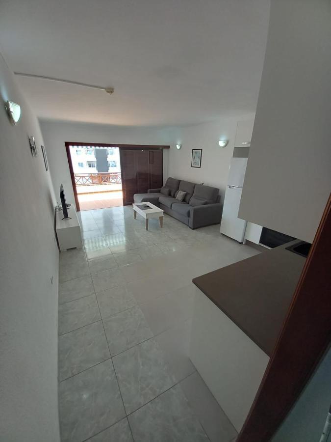 Victoria Court 2- Lovely Apartment 25 Arona  Buitenkant foto